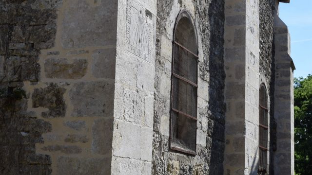 Cadran solaire Eglise Azay-le-Brûlé