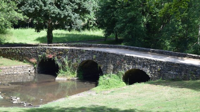 Pont romain Azay-le-Brûlé