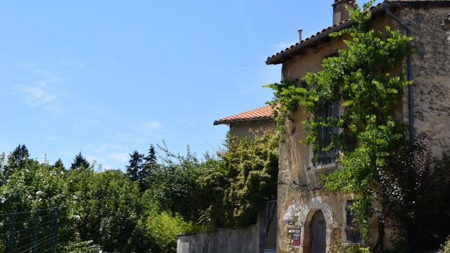 Balade à Augé en Deux-Sèvres charme des ruelles